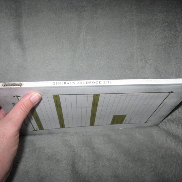 Warhammer Softcover Book 40,000 40K Age of Sigmar General's Handbook 2019 2409A6 - Picture 3 of 8